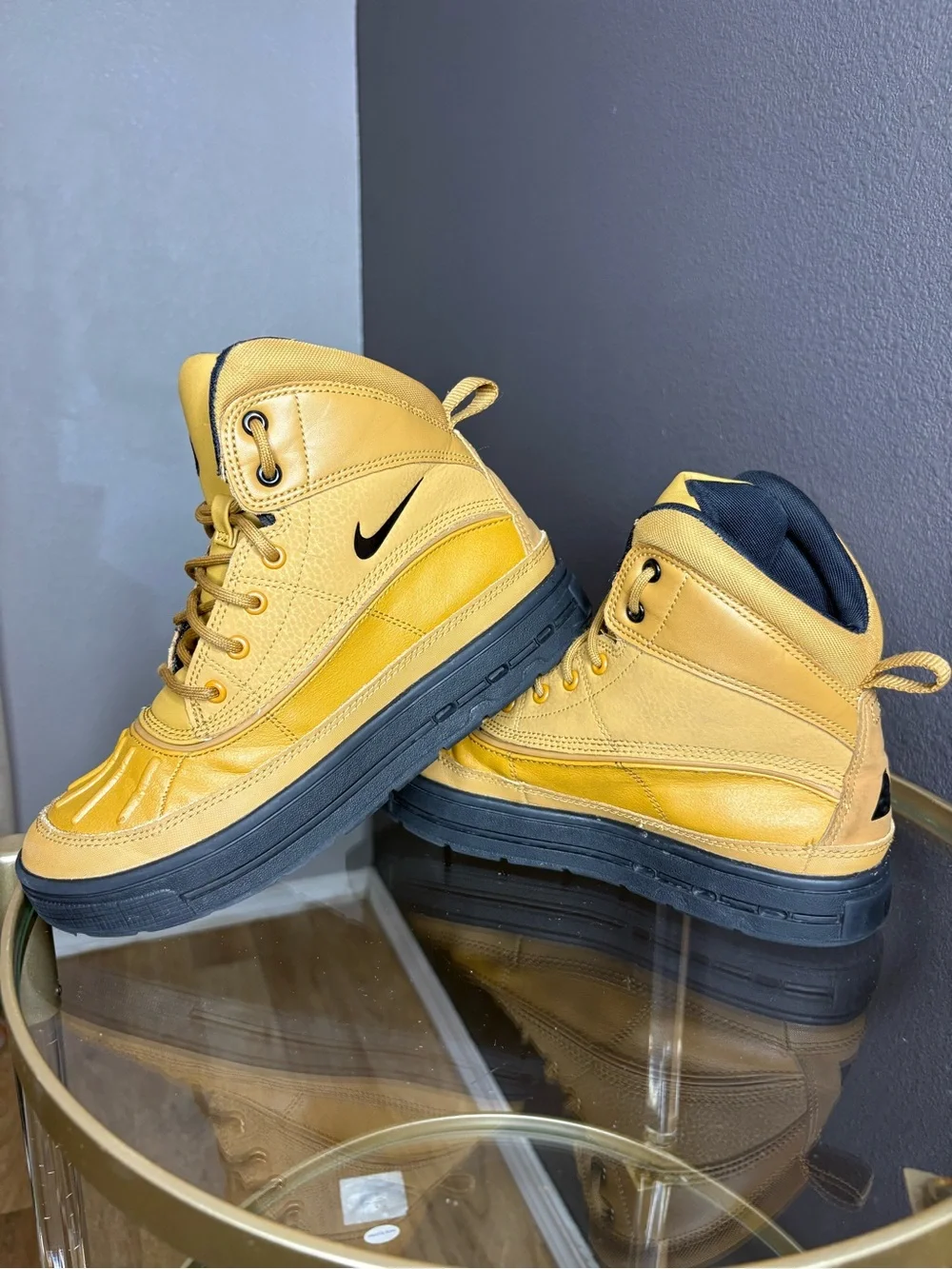 Nike woodside high